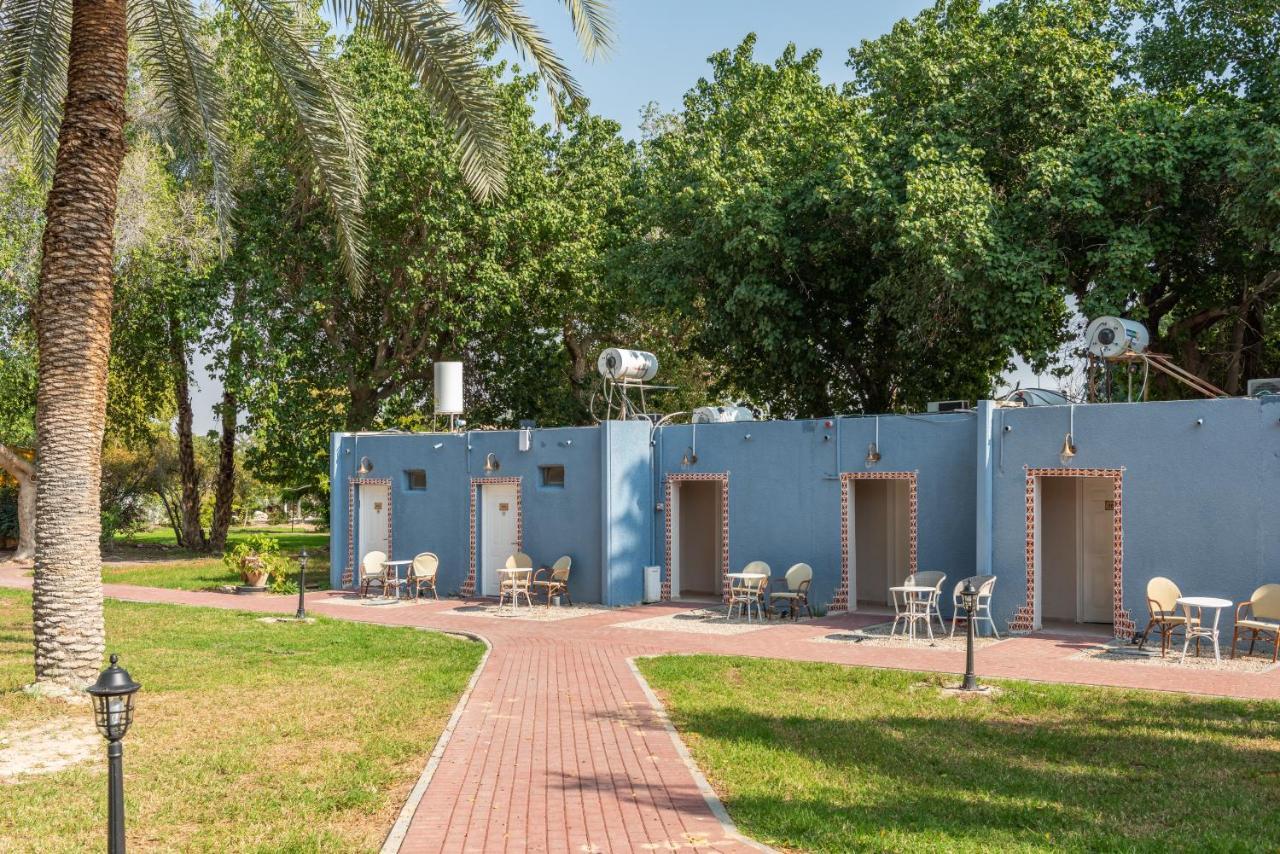 Hotel Selina Mantur Almog Dead Sea Esterno foto
